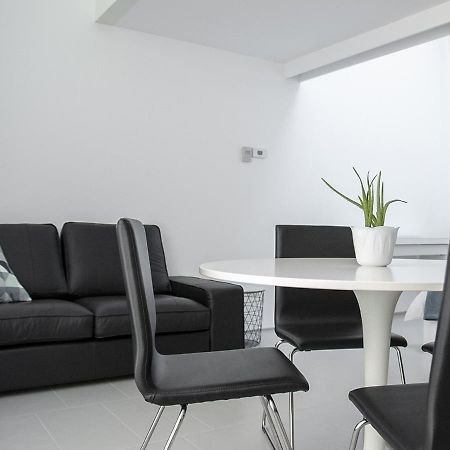 Brand New Apartments Ortiquattro Милан Экстерьер фото