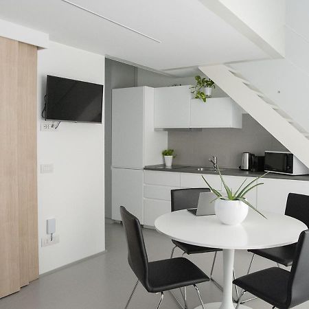 Brand New Apartments Ortiquattro Милан Экстерьер фото